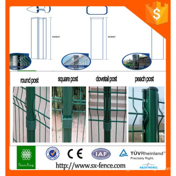 Alibaba barato 50 * 100 soldado galvanizado pvc revestimiento de malla de alambre de cerca para el patio trasero